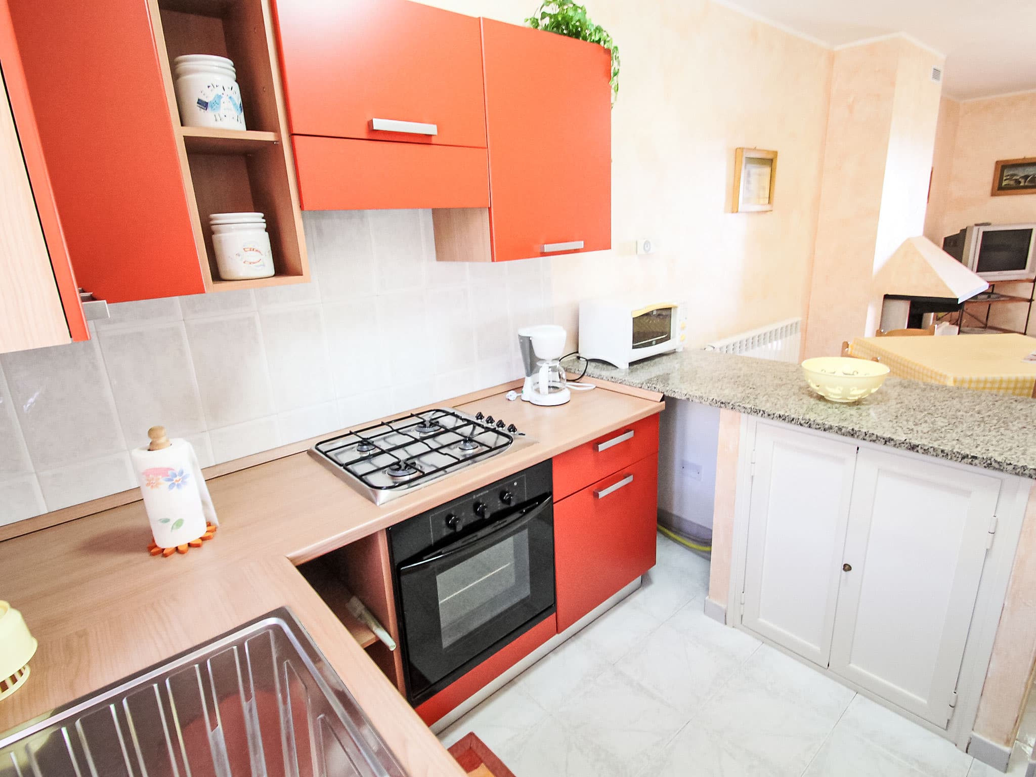 Kitchen / Dining Room