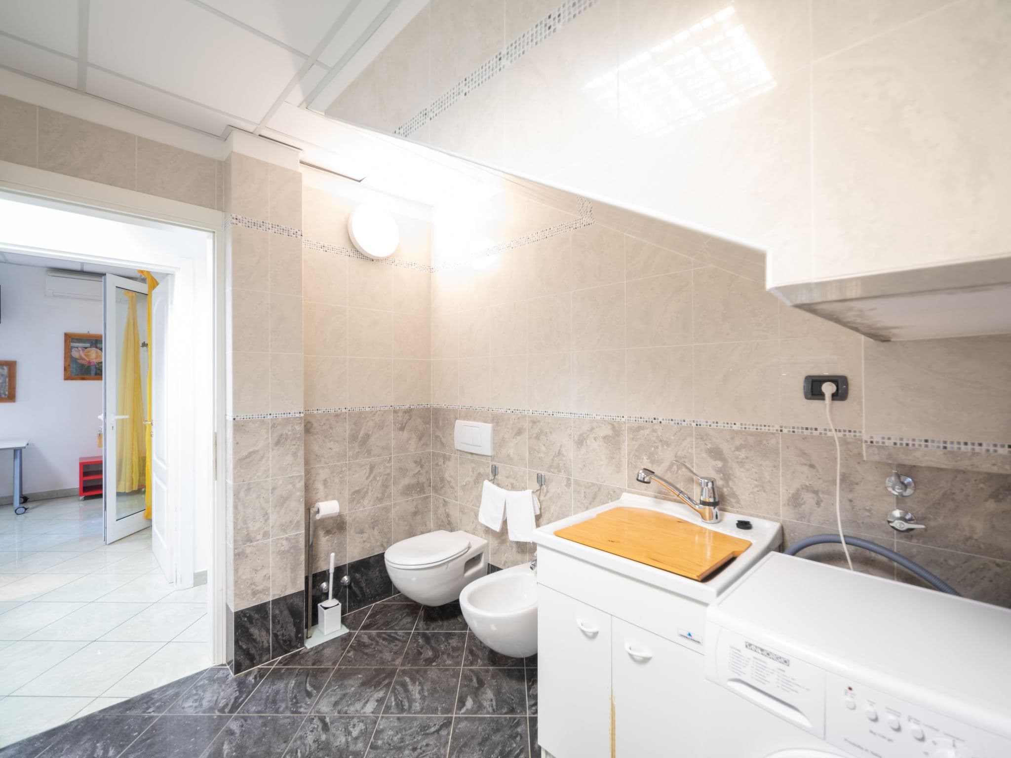 Bathroom / Wellness