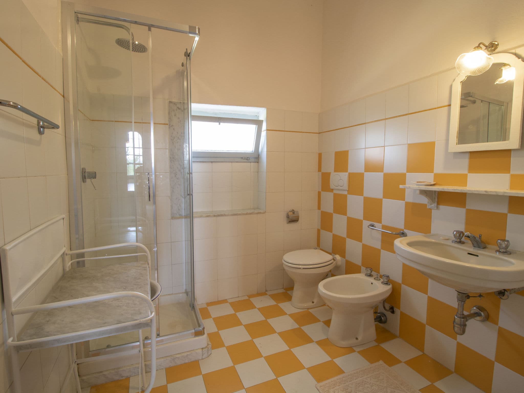 Bathroom / Wellness