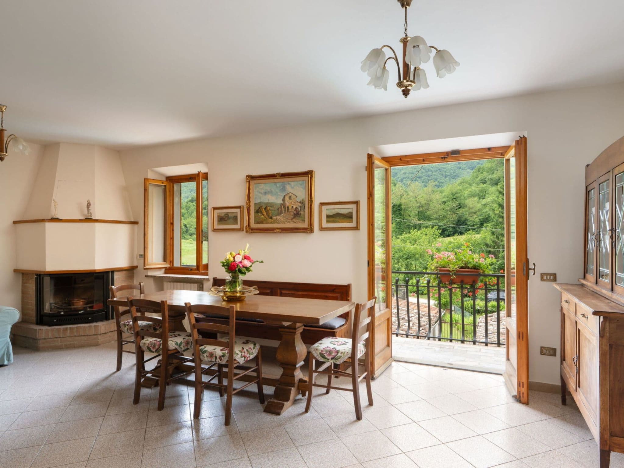 Kitchen / Dining Room