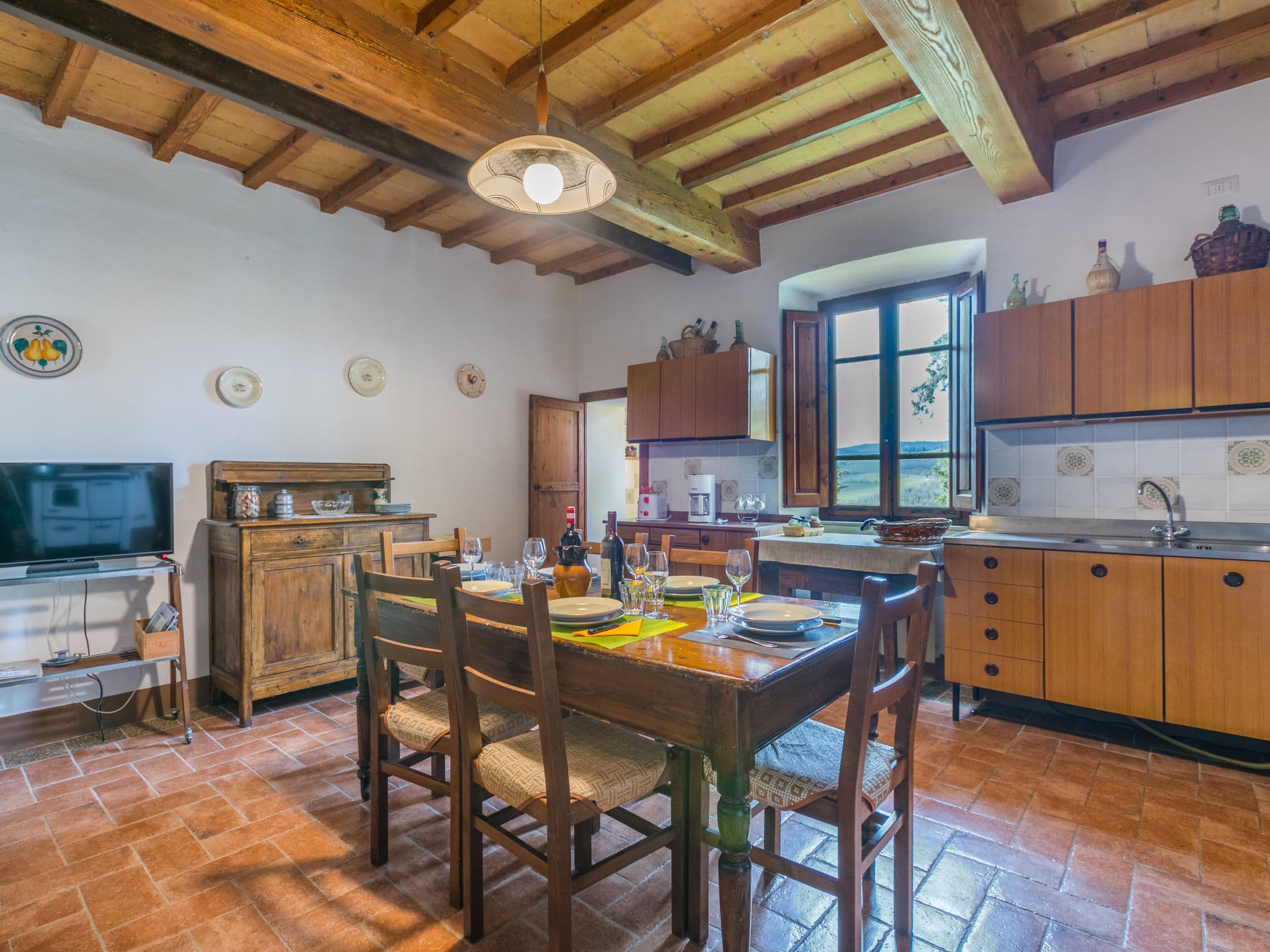 Kitchen / Dining Room