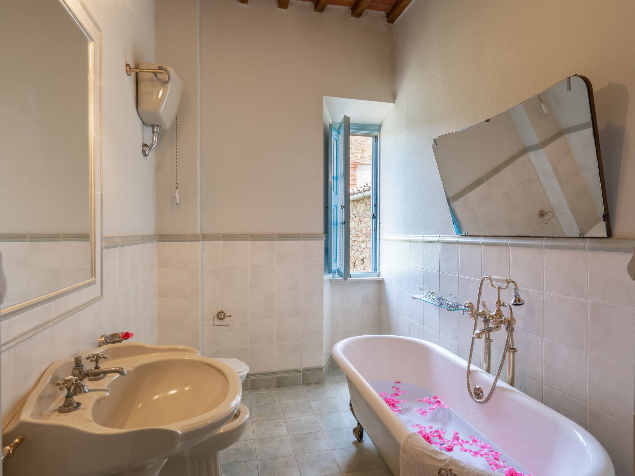 Bathroom / Wellness