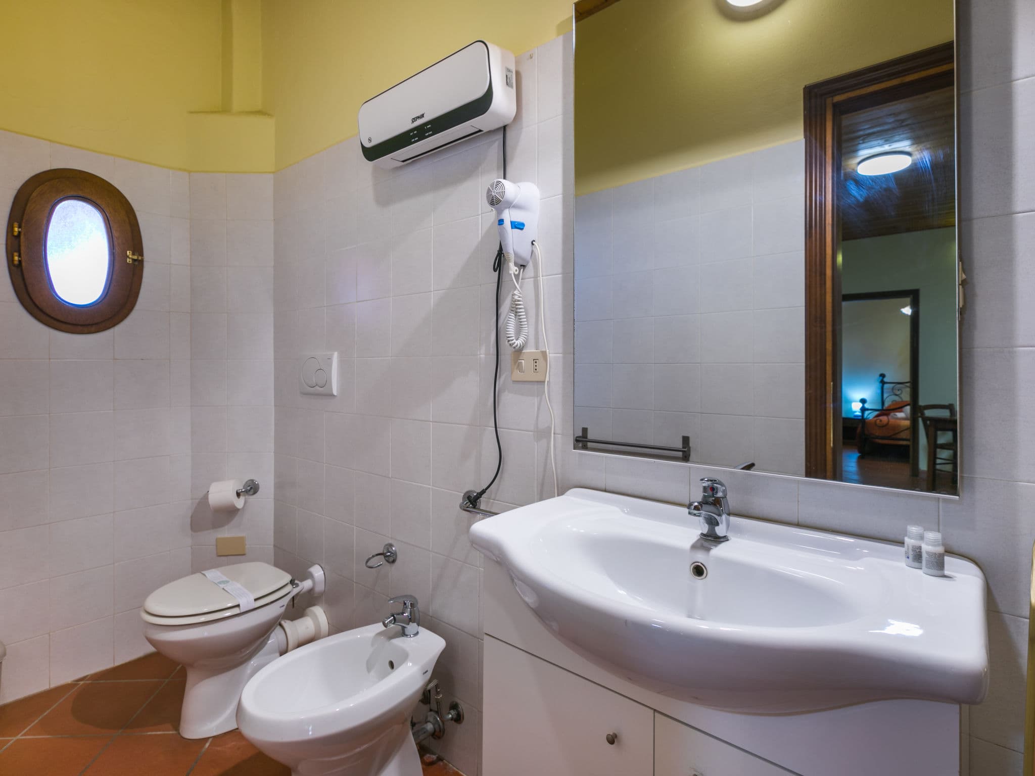 Bathroom / Wellness