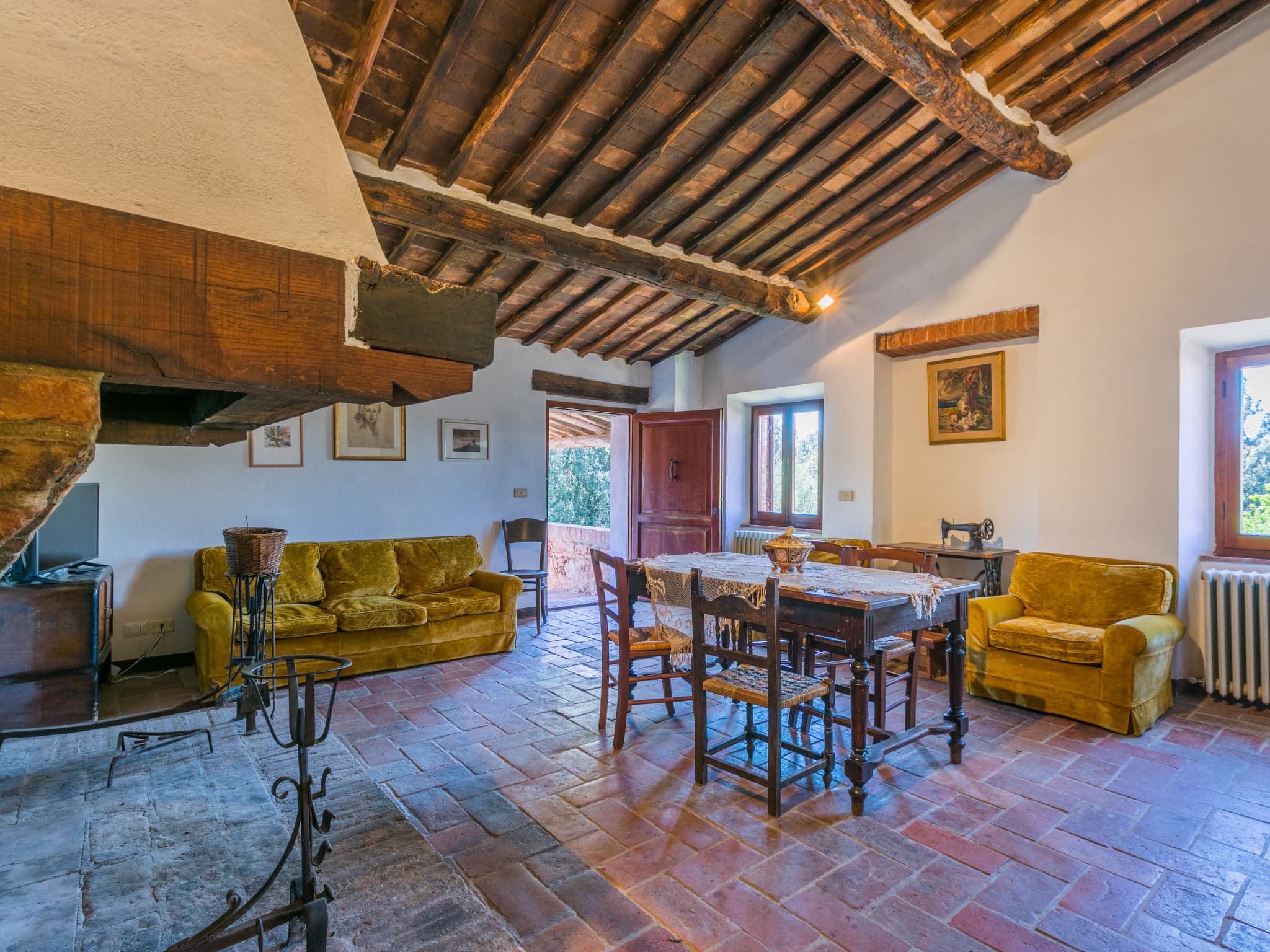 Kitchen / Dining Room
