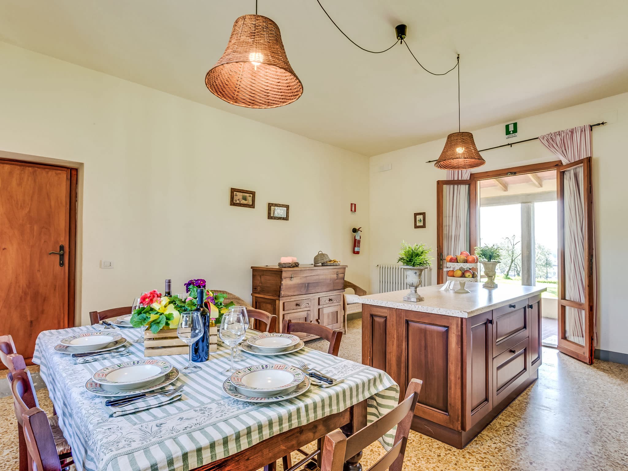 Kitchen / Dining Room