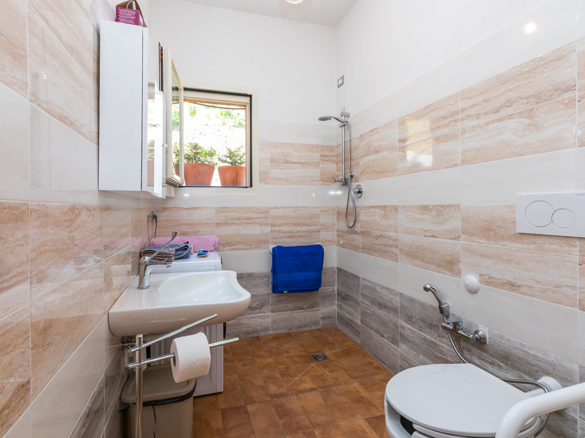 Bathroom / Wellness