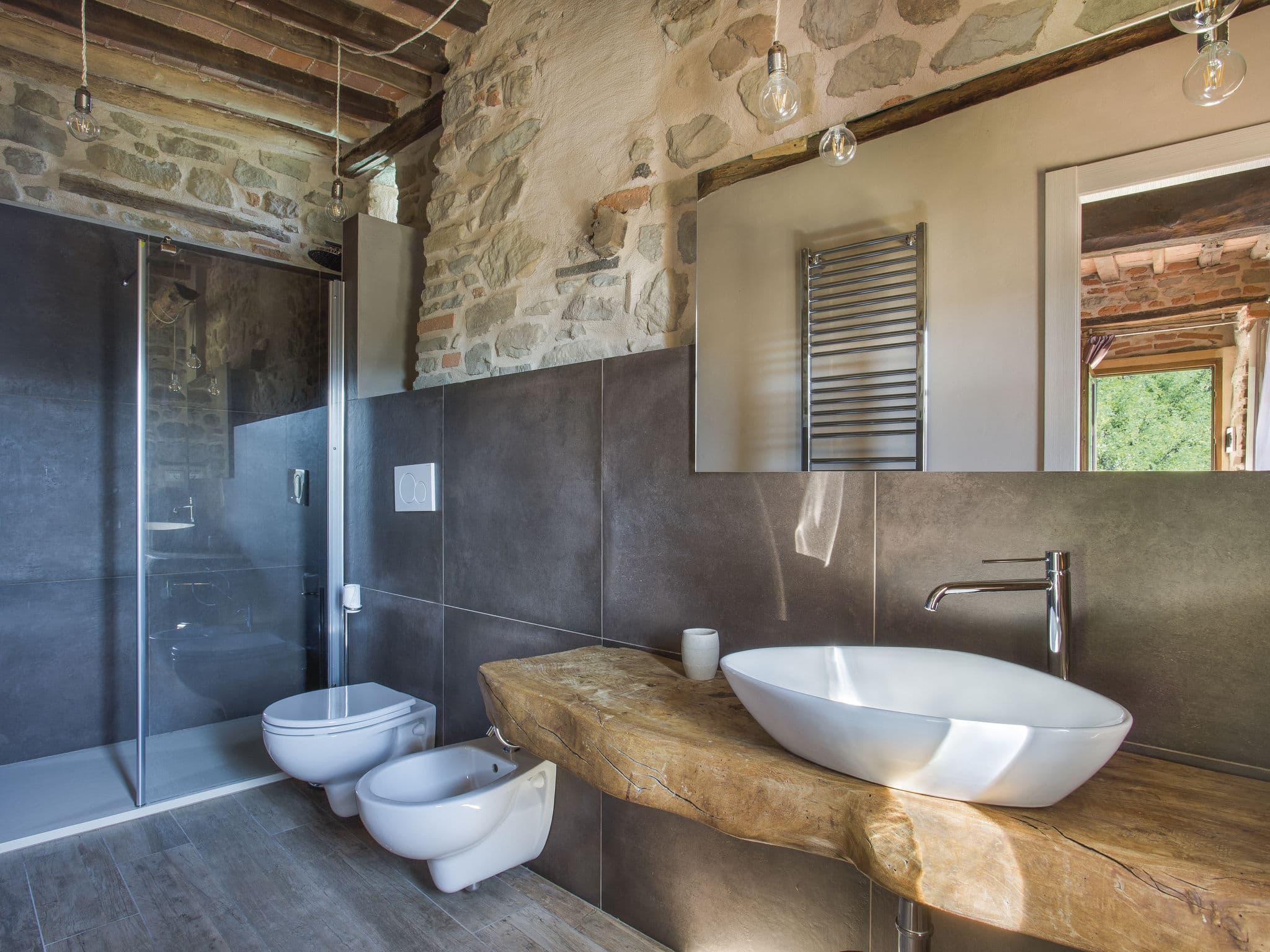 Bathroom / Wellness