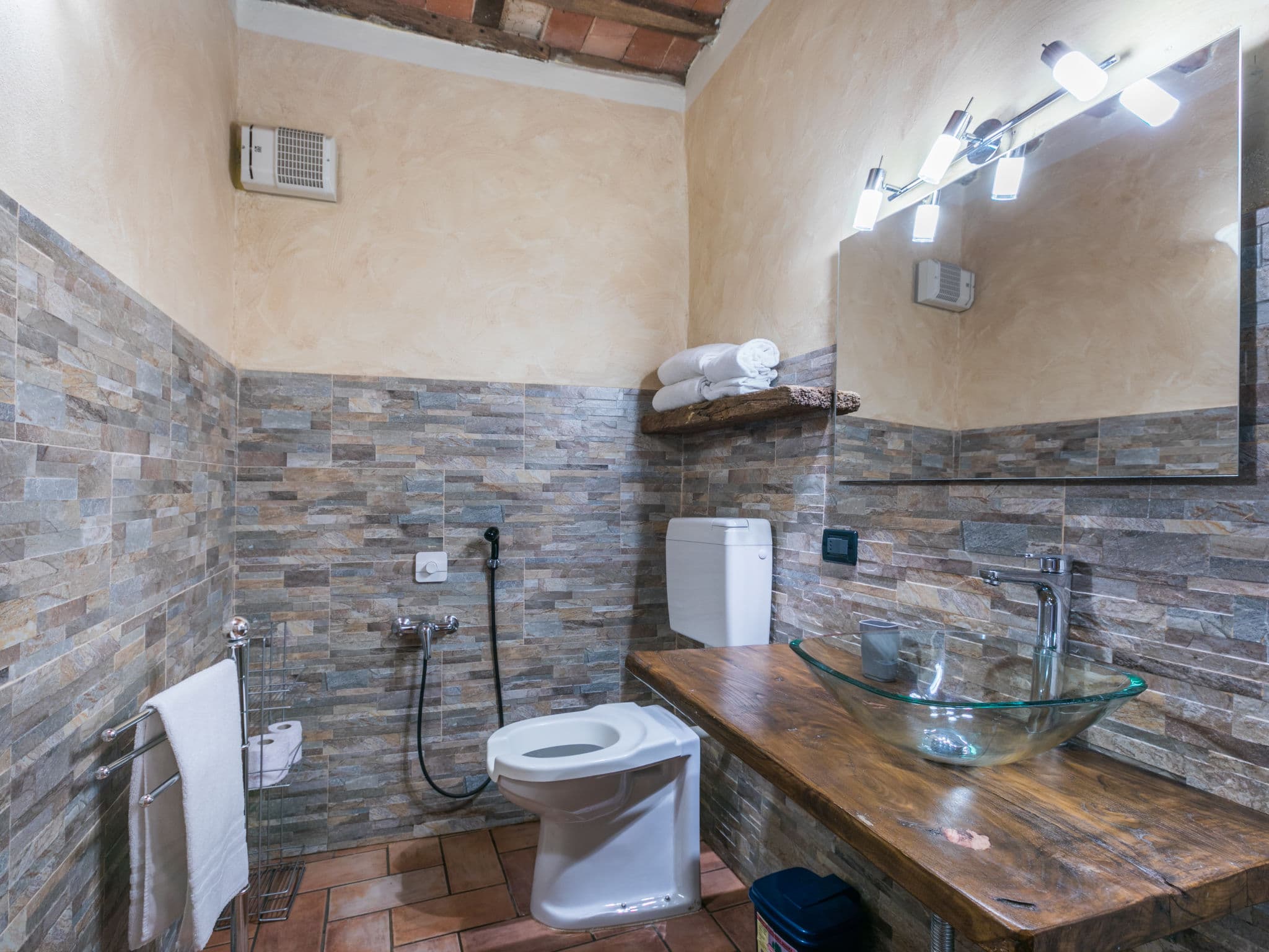 Bathroom / Wellness