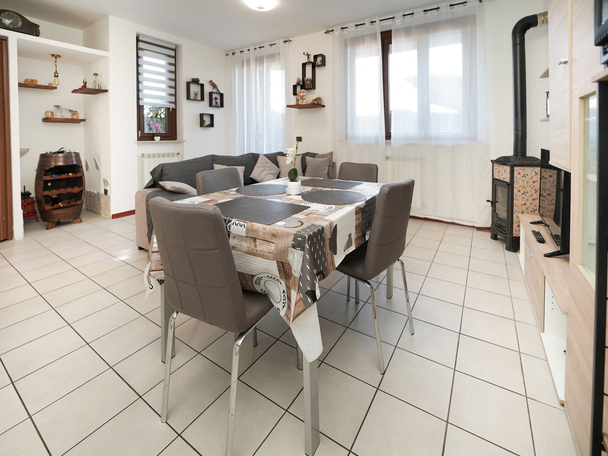 Kitchen / Dining Room