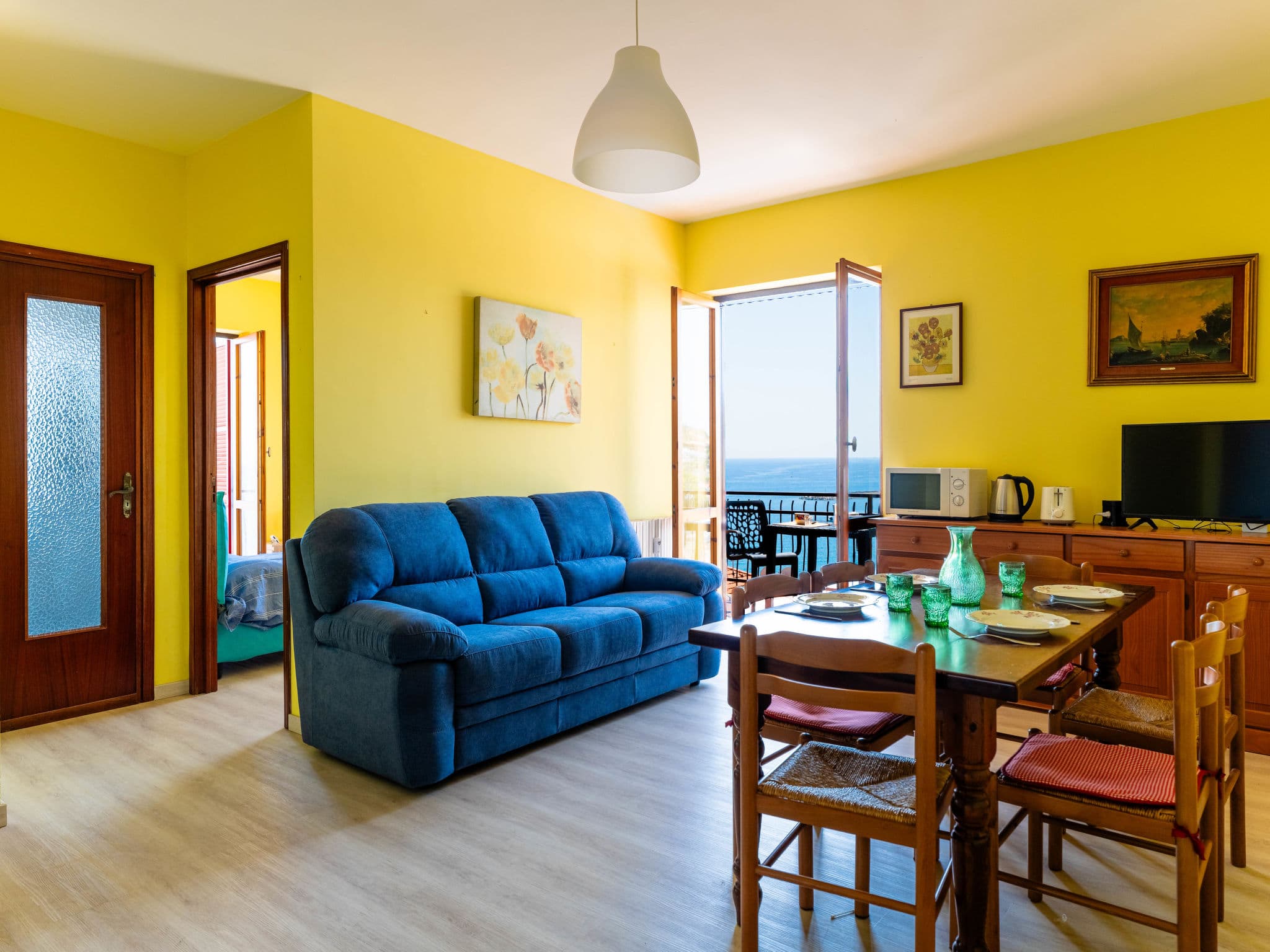 Kitchen / Dining Room