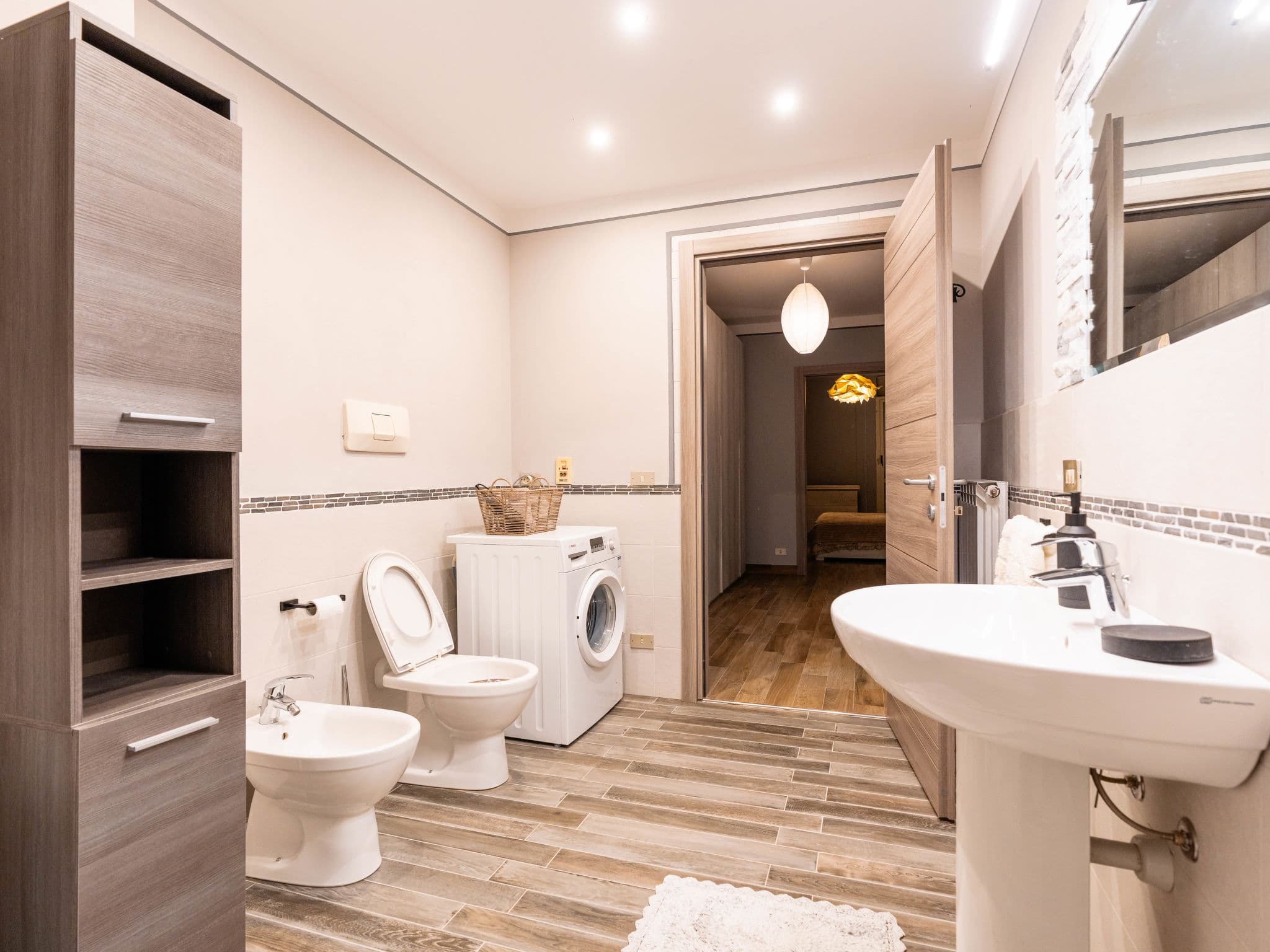 Bathroom / Wellness