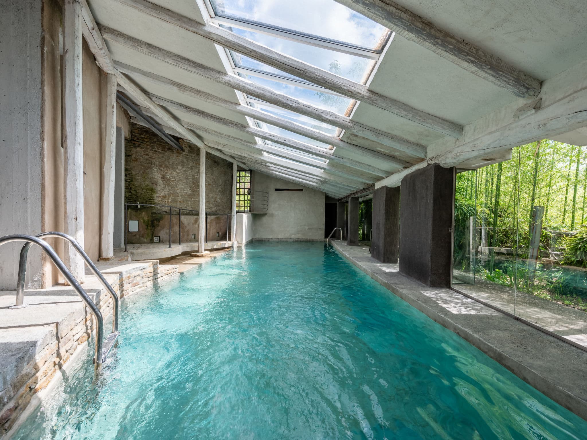 Pool Indoor