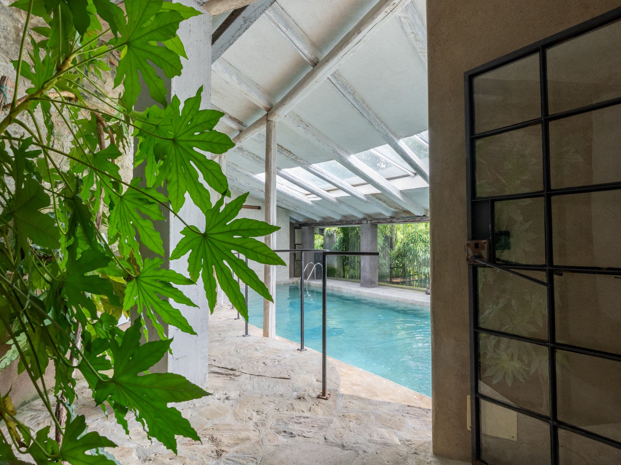 Pool Indoor