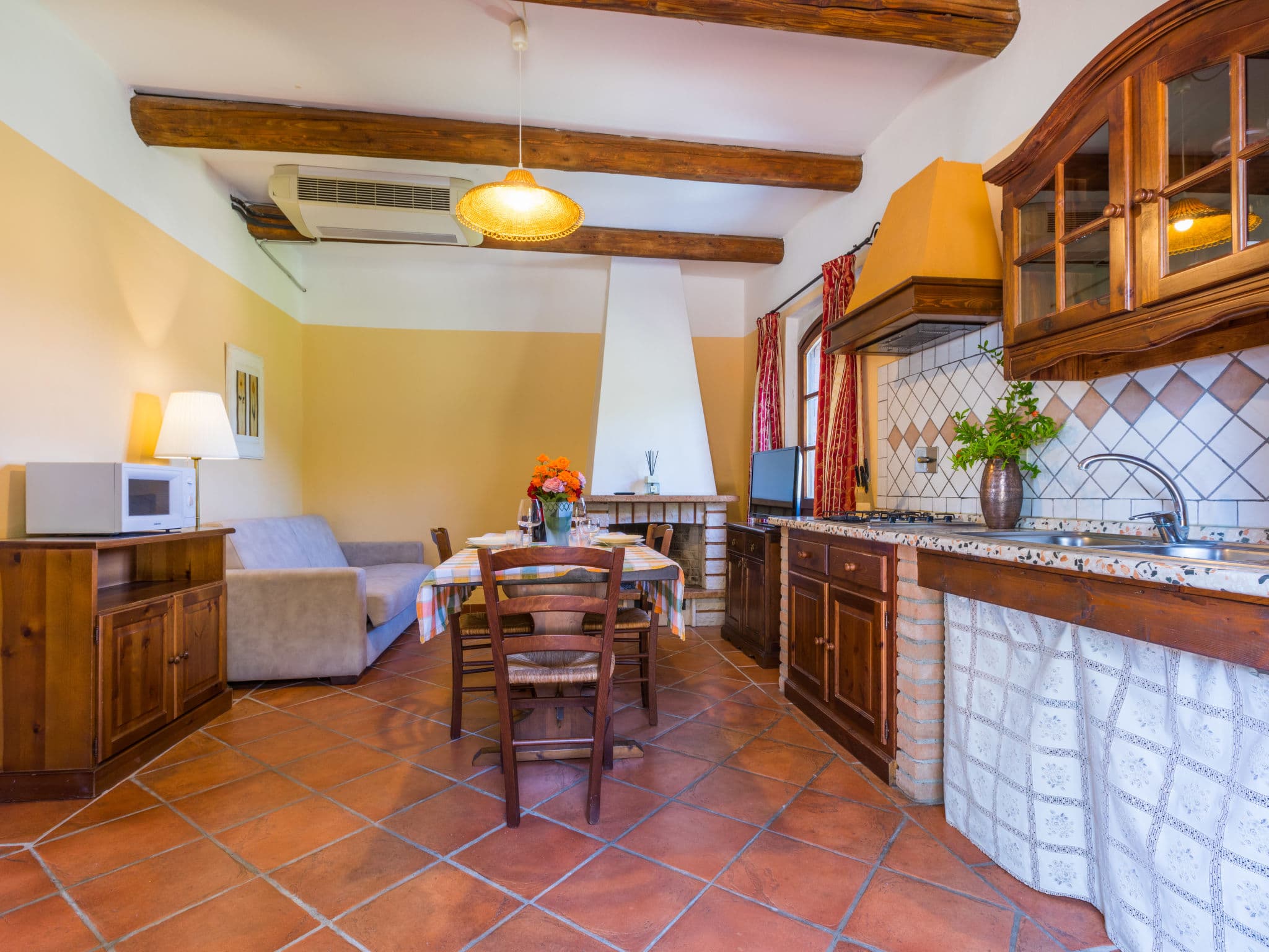Kitchen / Dining Room