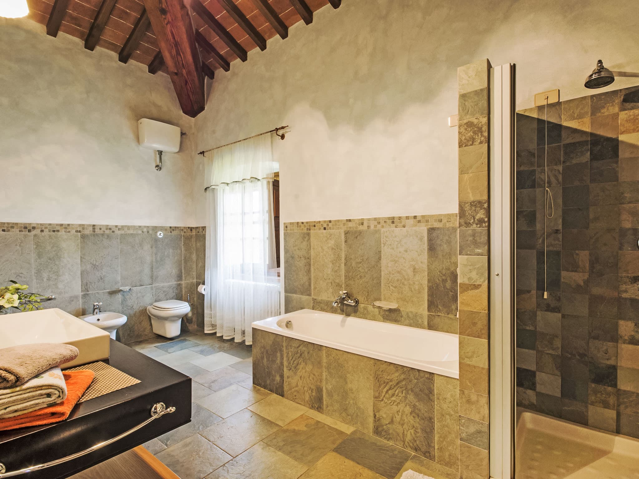 Bathroom / Wellness