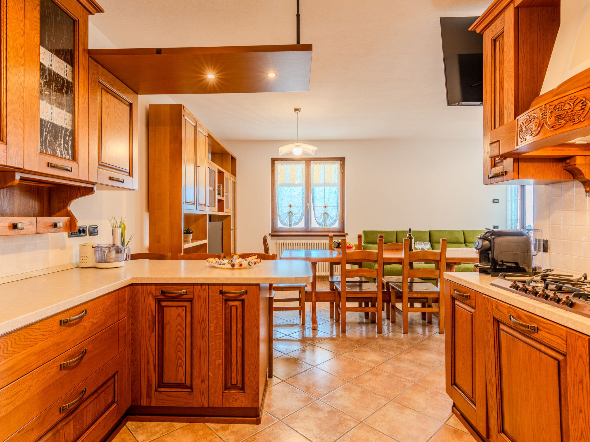 Kitchen / Dining Room