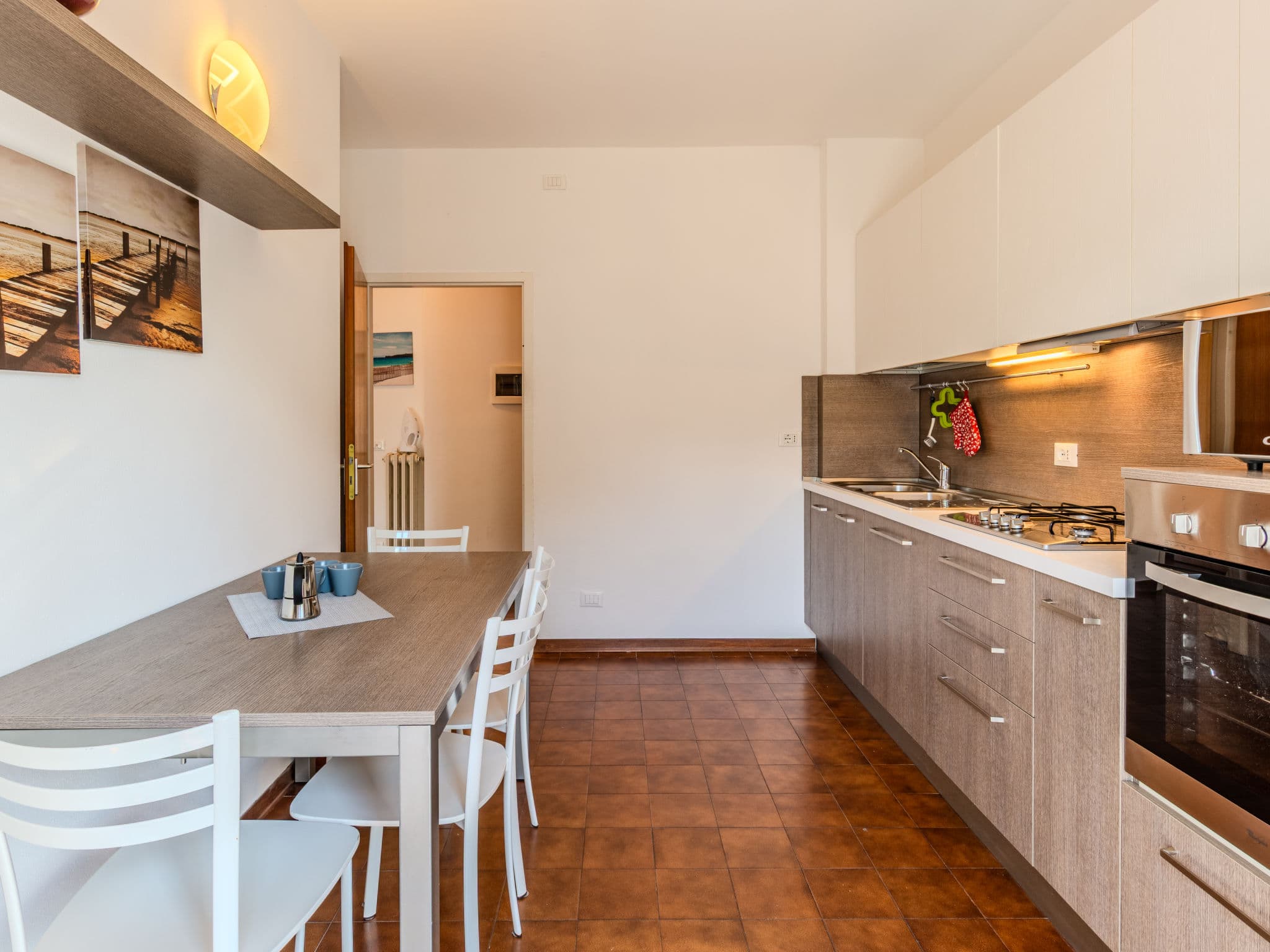 Kitchen / Dining Room