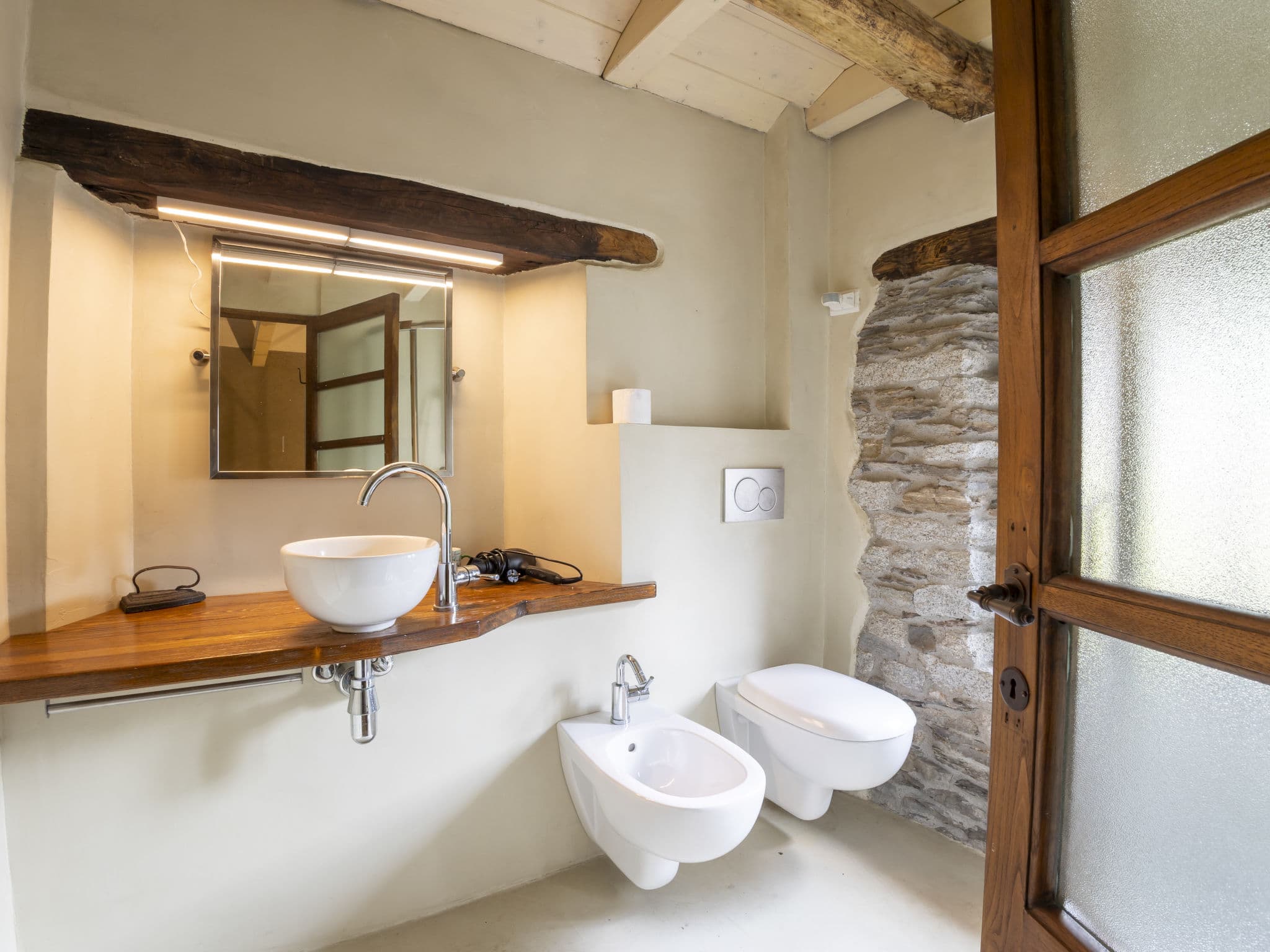 Bathroom / Wellness