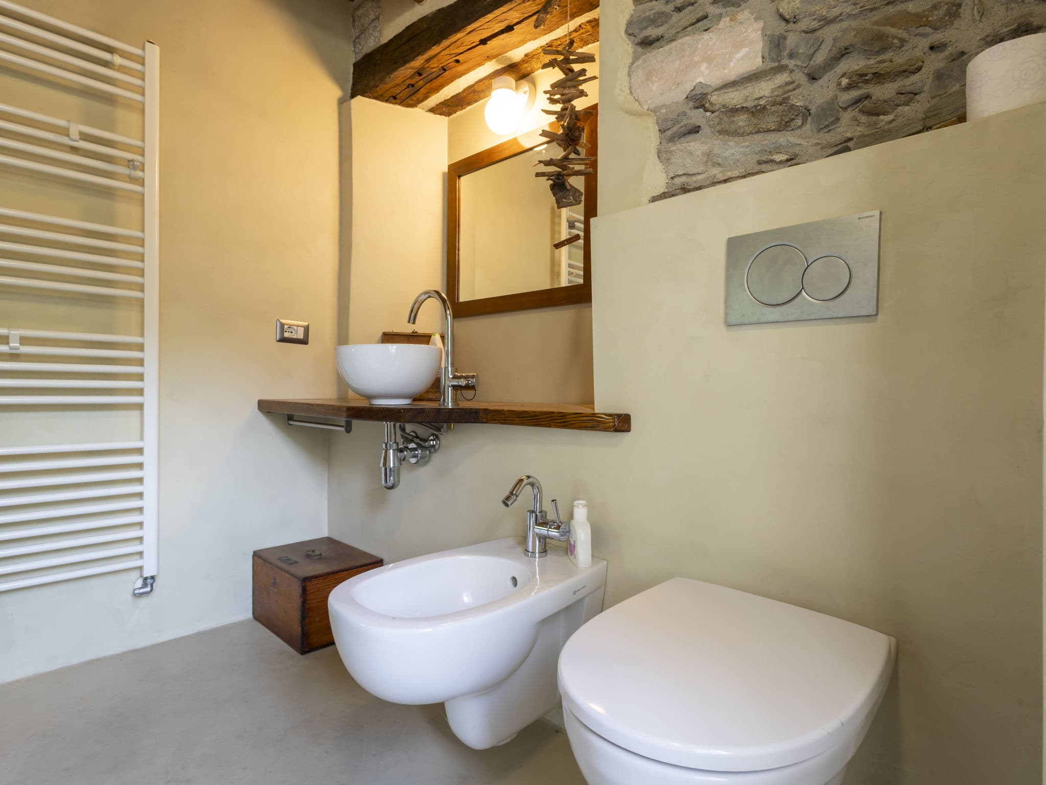 Bathroom / Wellness