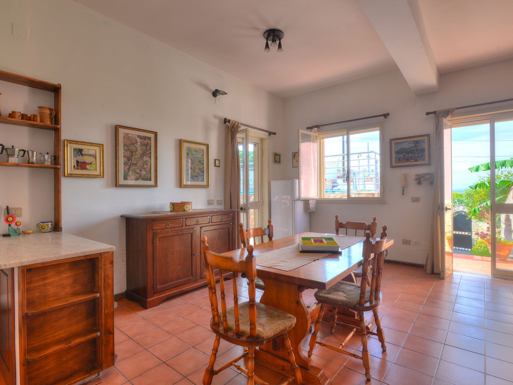 Kitchen / Dining Room