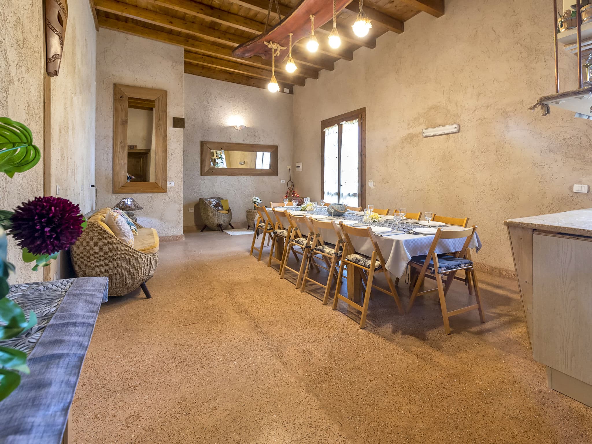 Kitchen / Dining Room