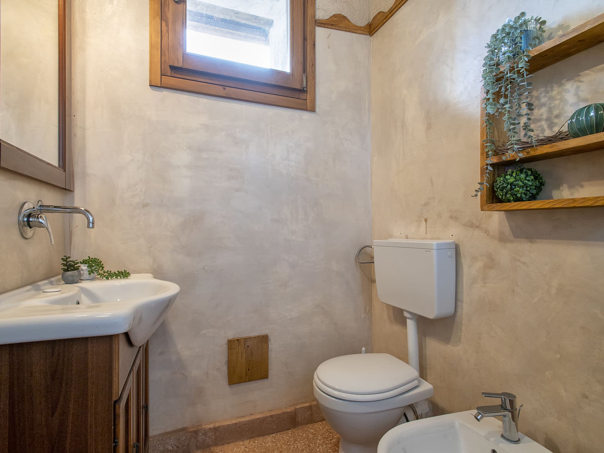 Bathroom / Wellness