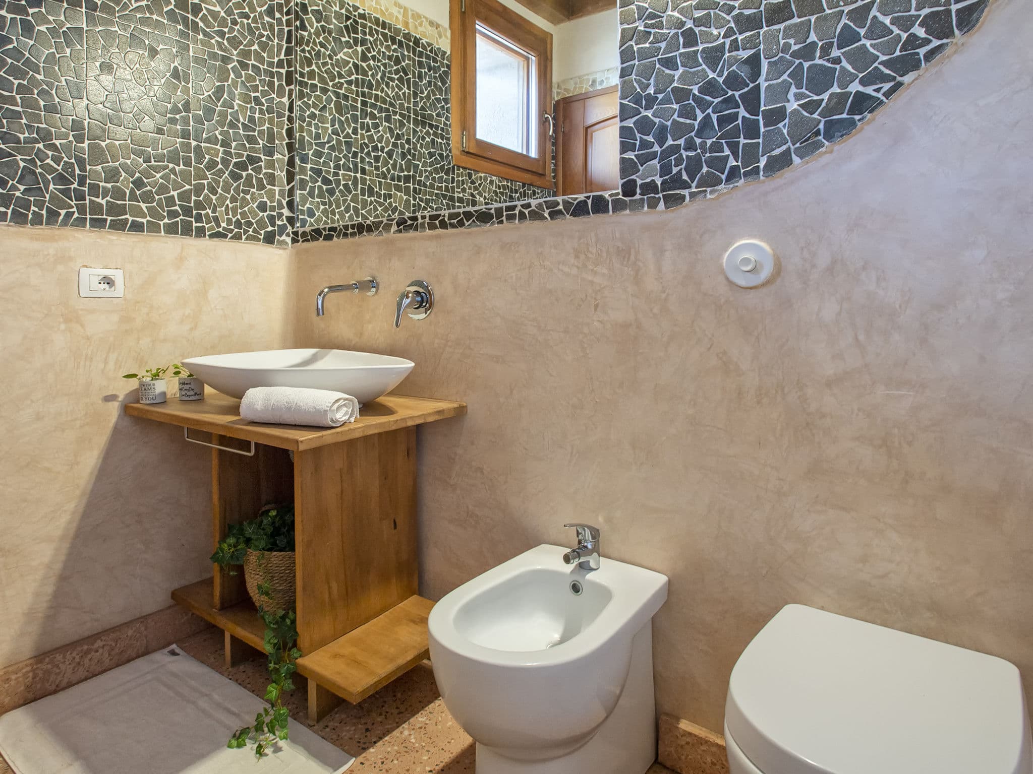 Bathroom / Wellness