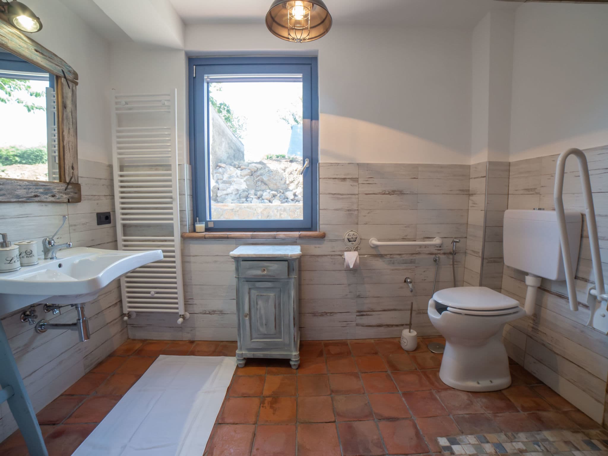 Bathroom / Wellness