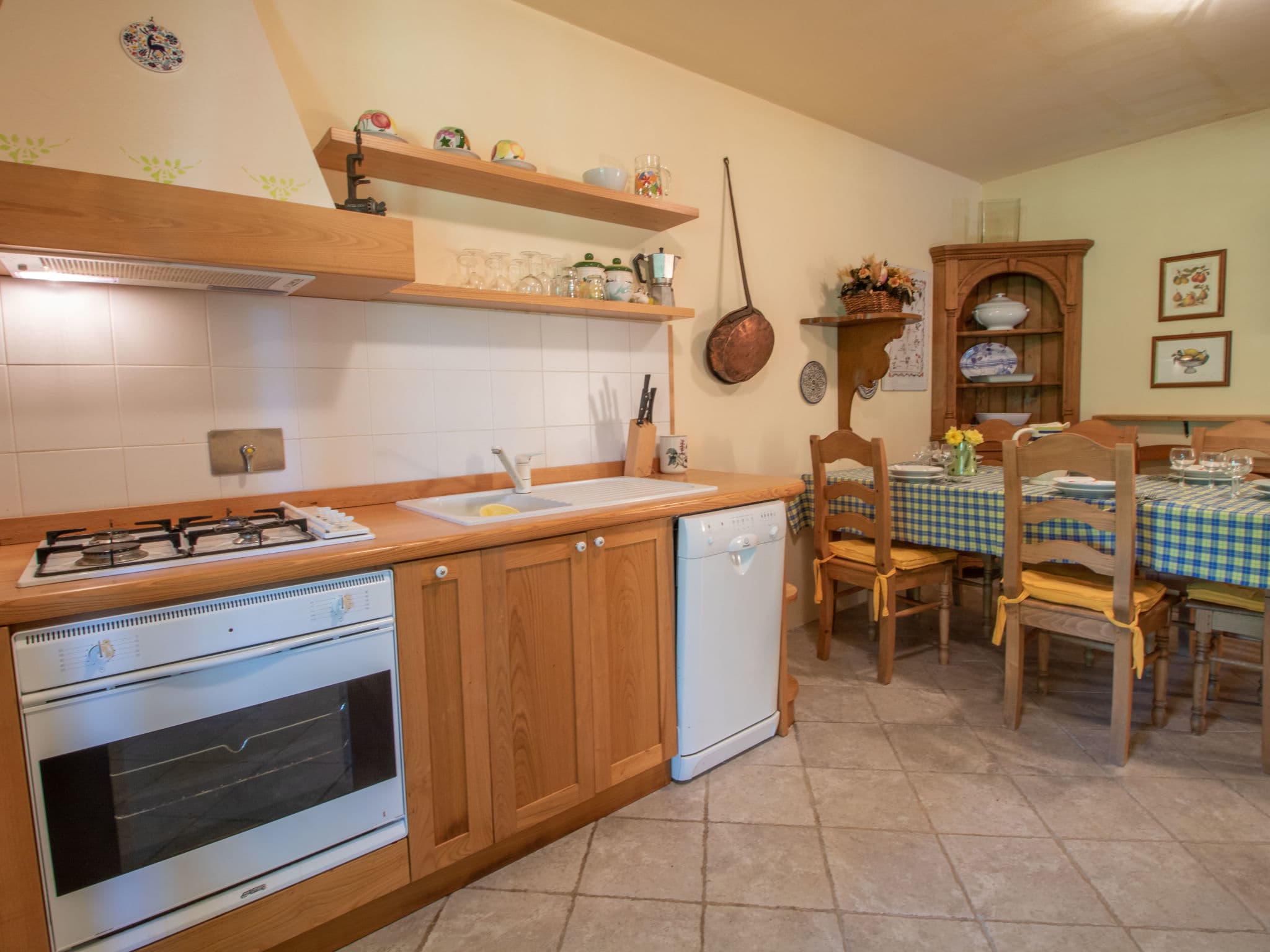 Kitchen / Dining Room