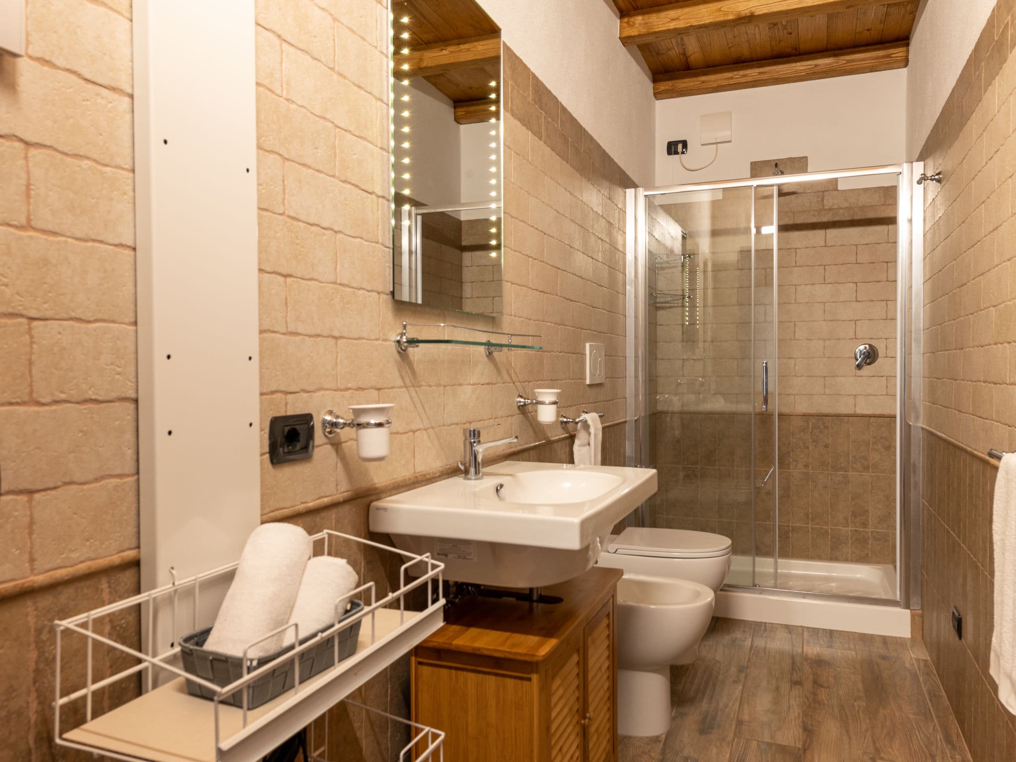 Bathroom / Wellness