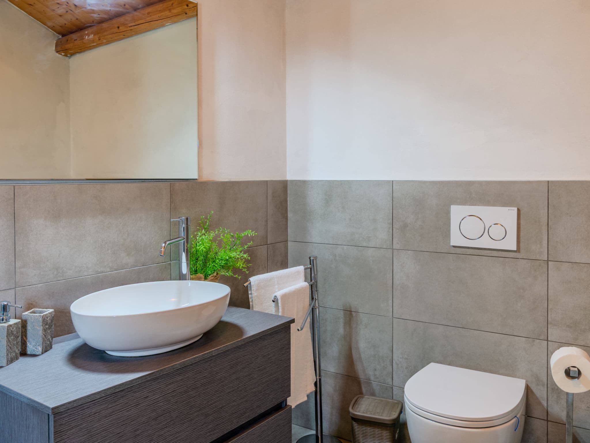 Bathroom / Wellness