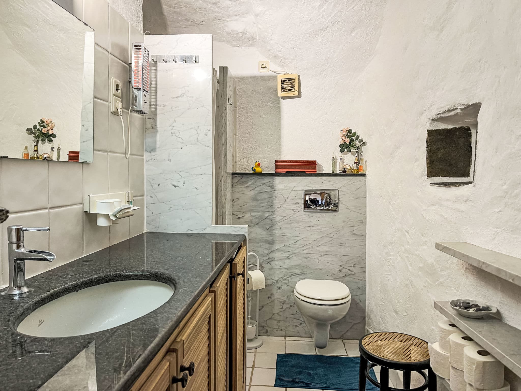 Bathroom / Wellness