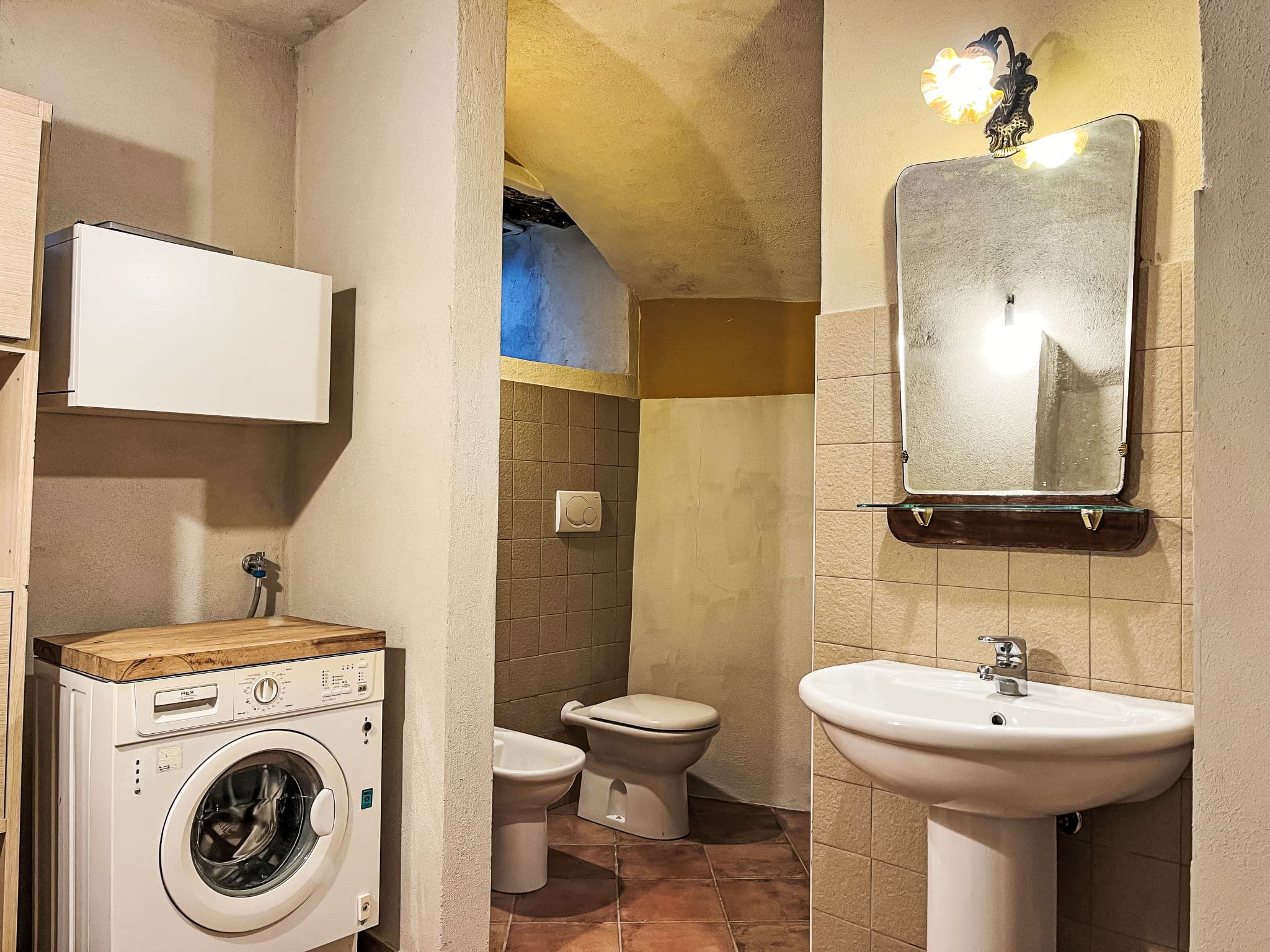 Bathroom / Wellness
