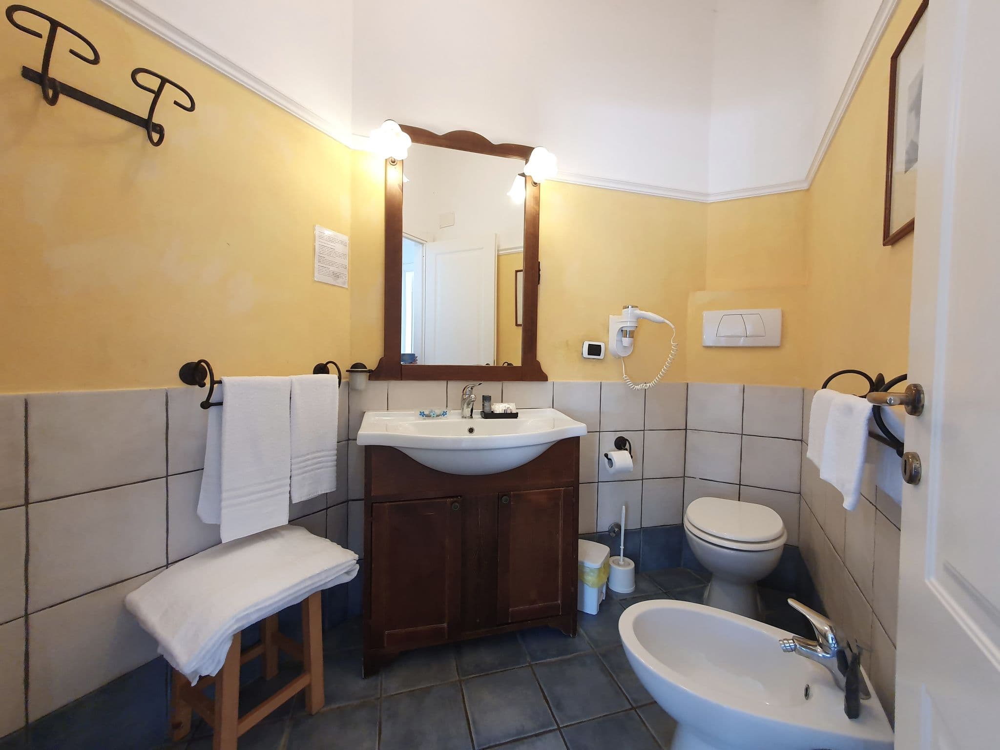 Bathroom / Wellness