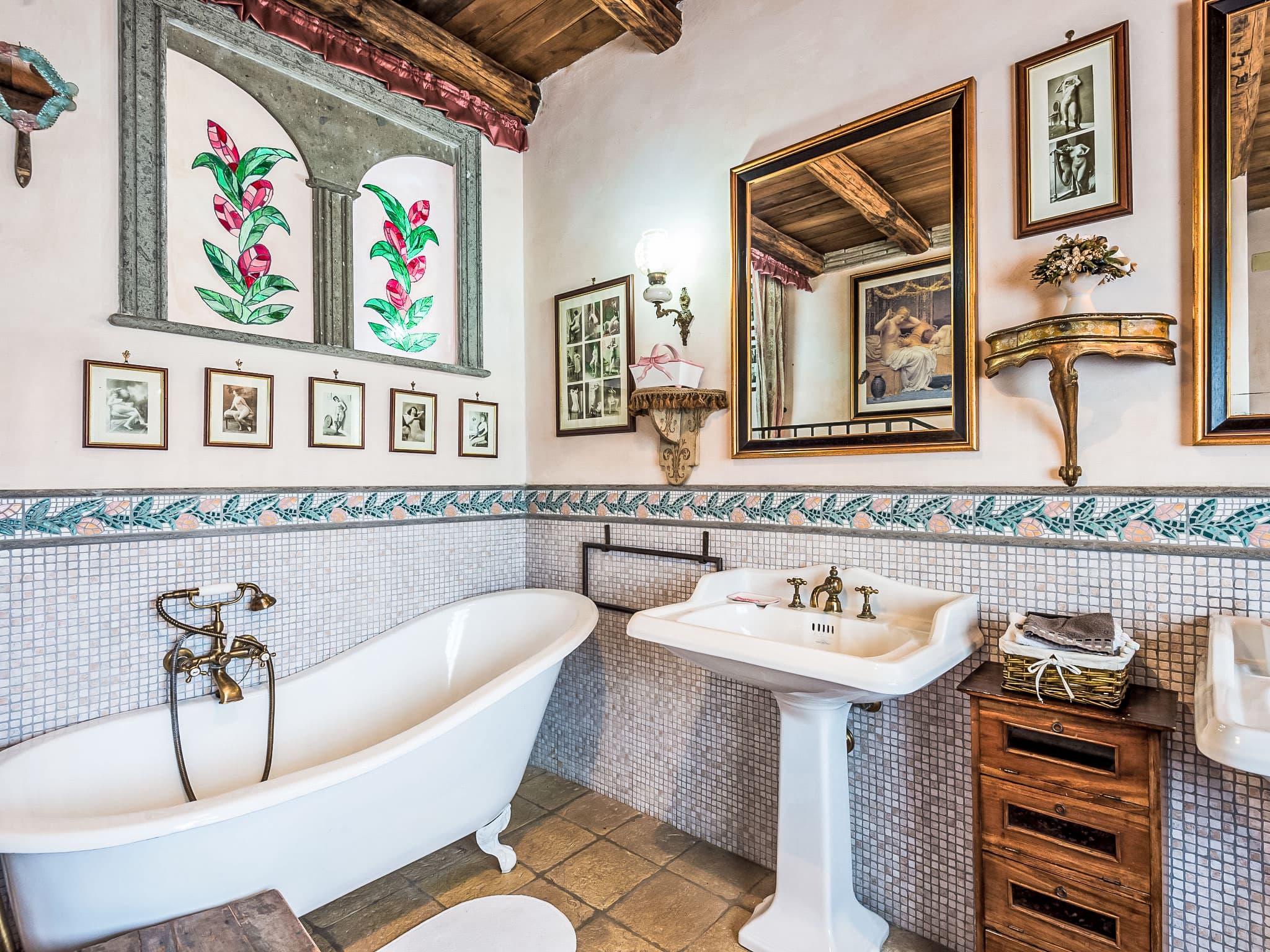 Bathroom / Wellness
