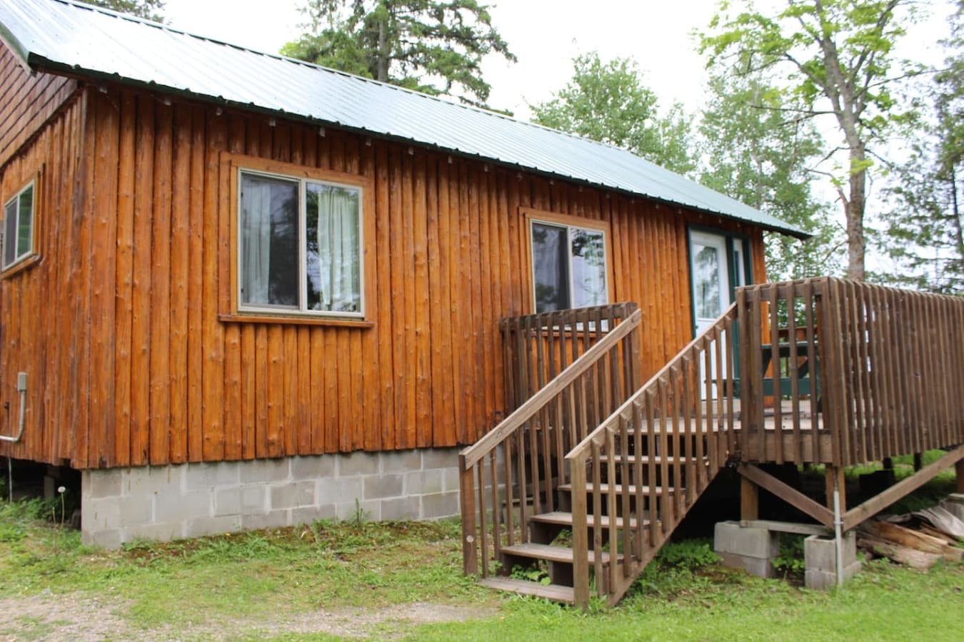Cabin 7 - Cozy classic cabin on the lake shore with private deck