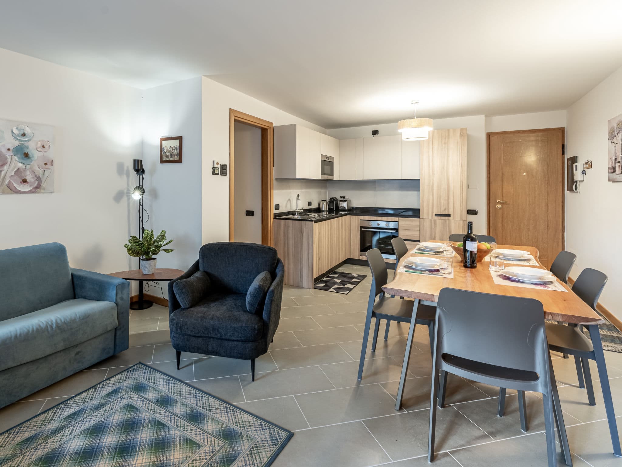 Kitchen / Dining Room