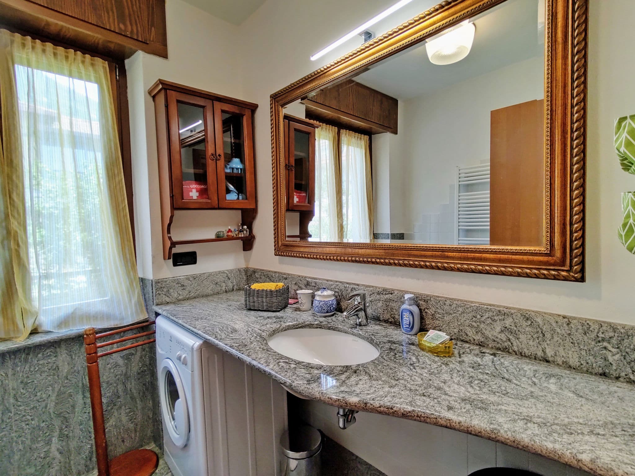 Bathroom / Wellness