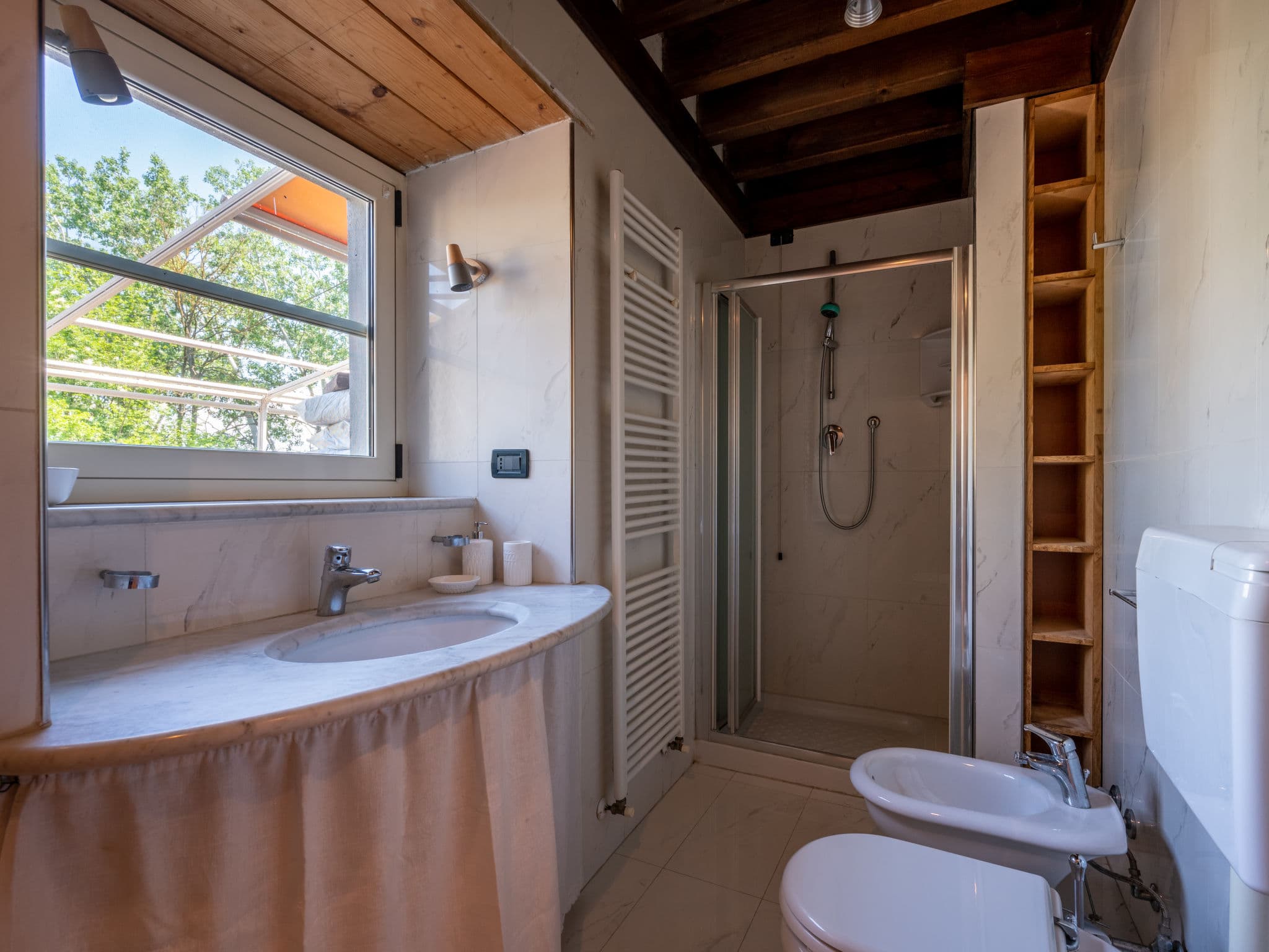 Bathroom / Wellness