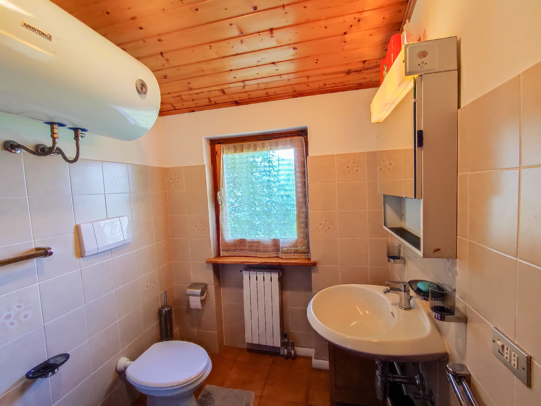 Bathroom / Wellness