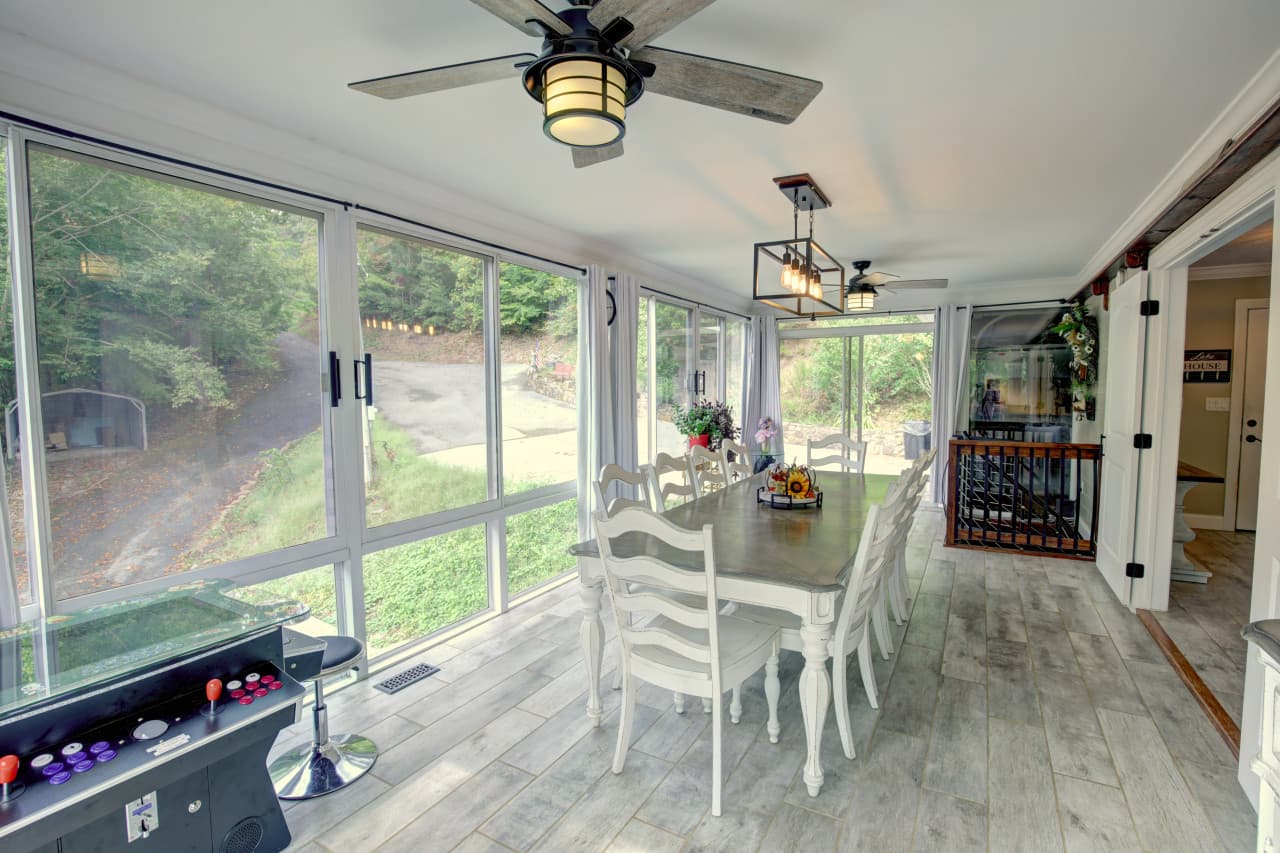 Dinning room 4.jpg