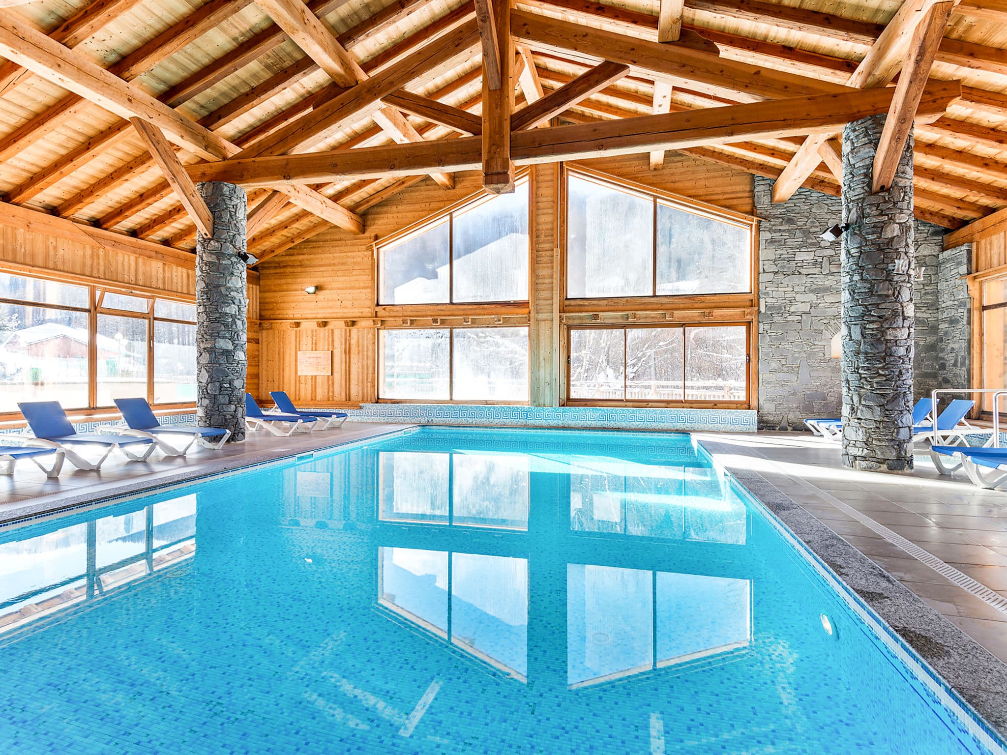 Pool Indoor