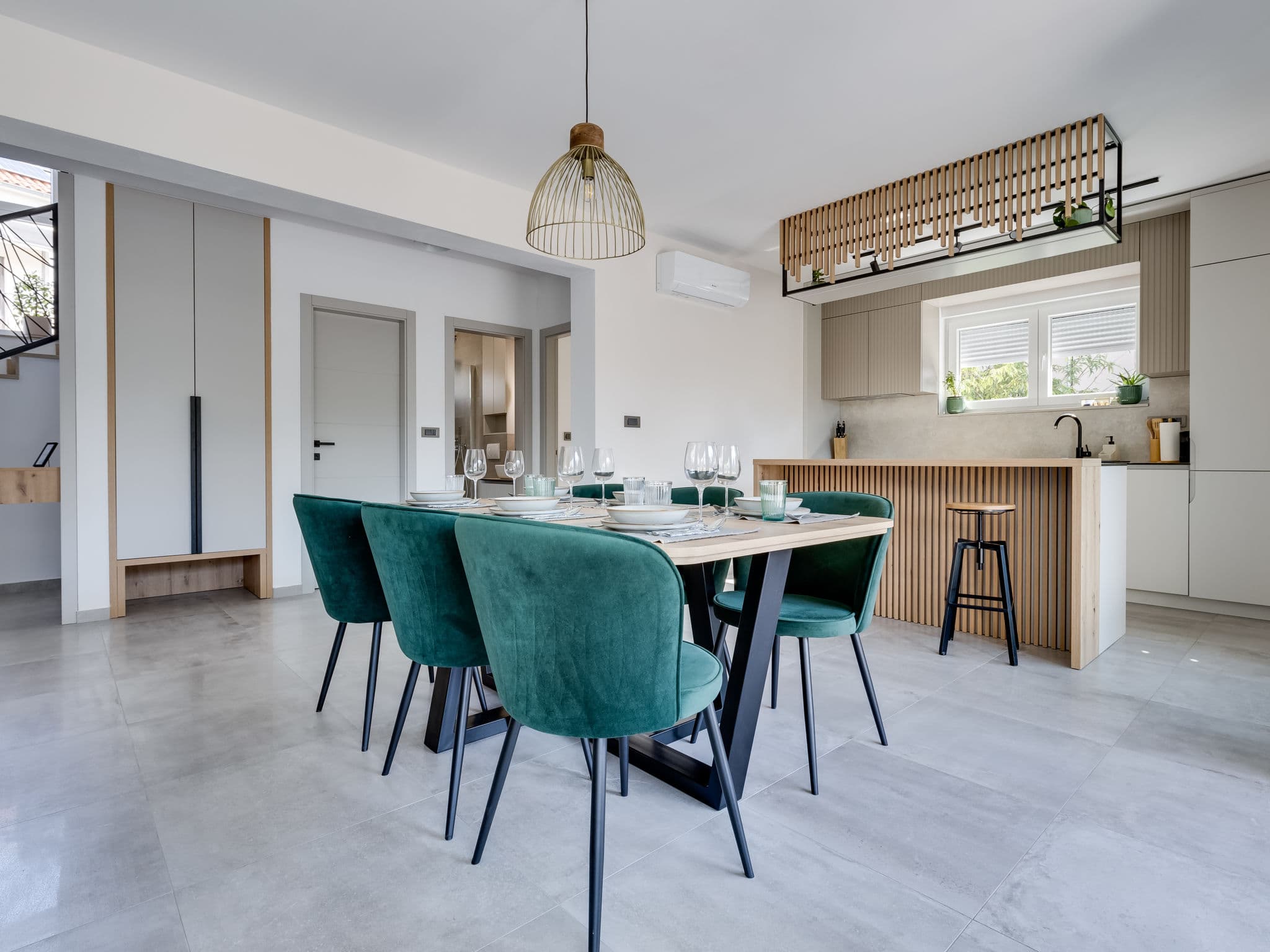 Kitchen / Dining Room