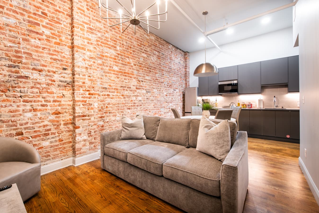 Hollyhock Suite 503: 2 bed/1 bath