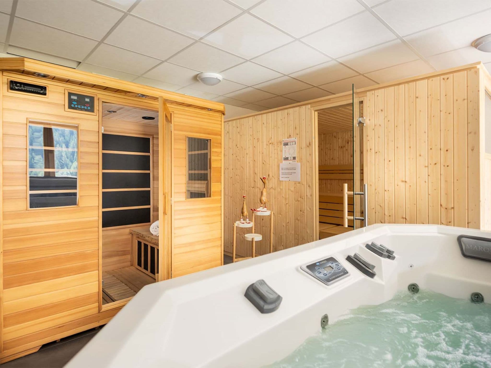 Bathroom / Wellness