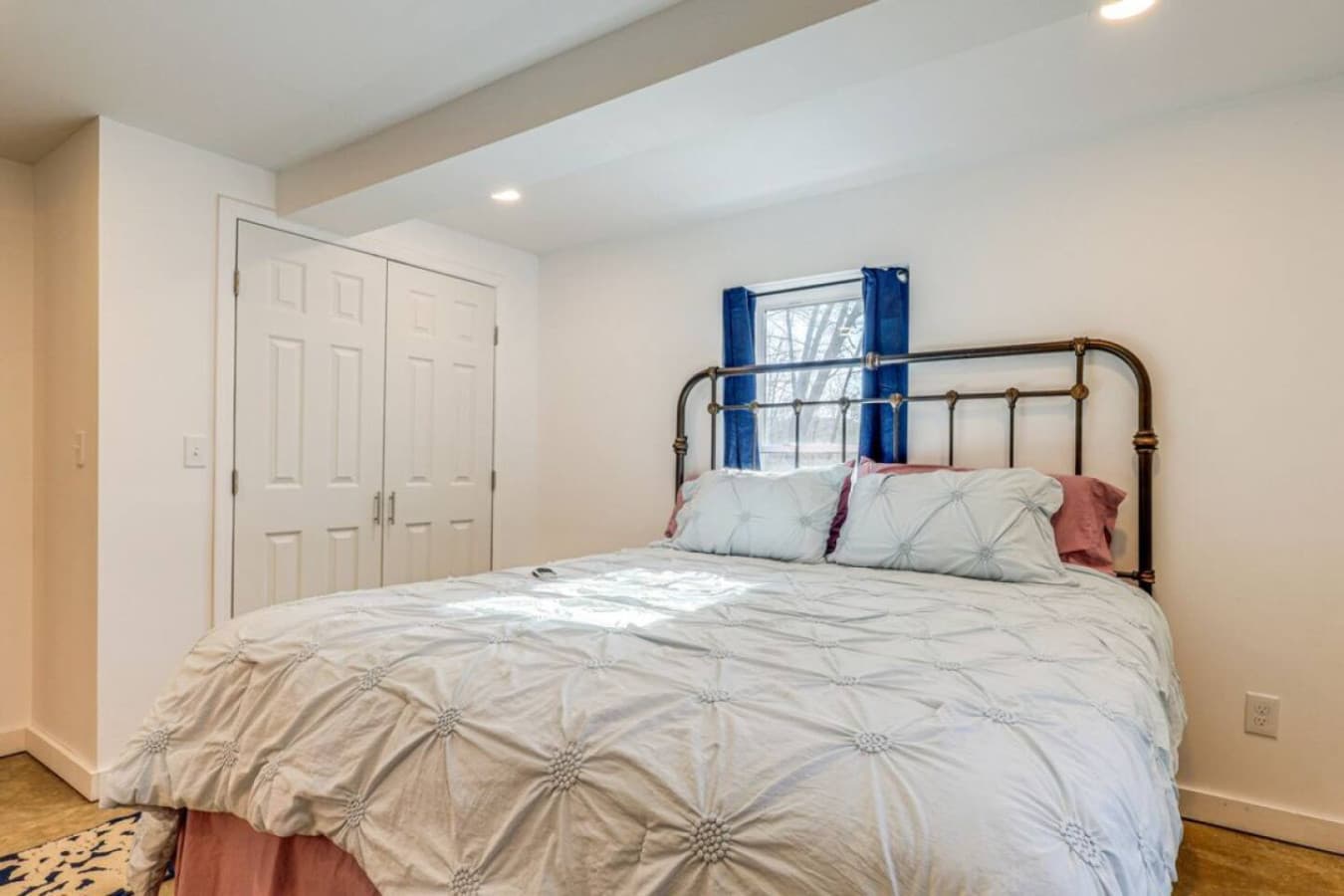 Lower Level King Suite