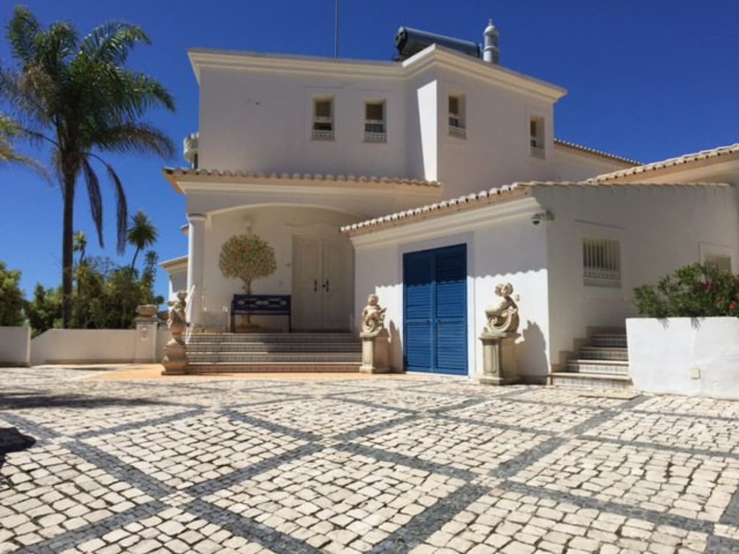 Gallery Image 9