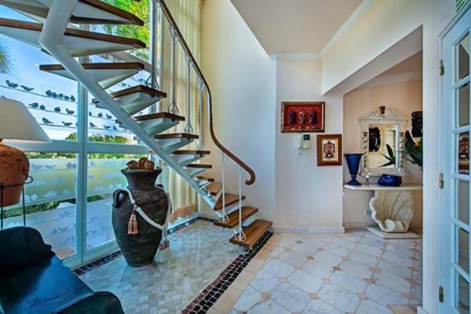 Gallery Image 10