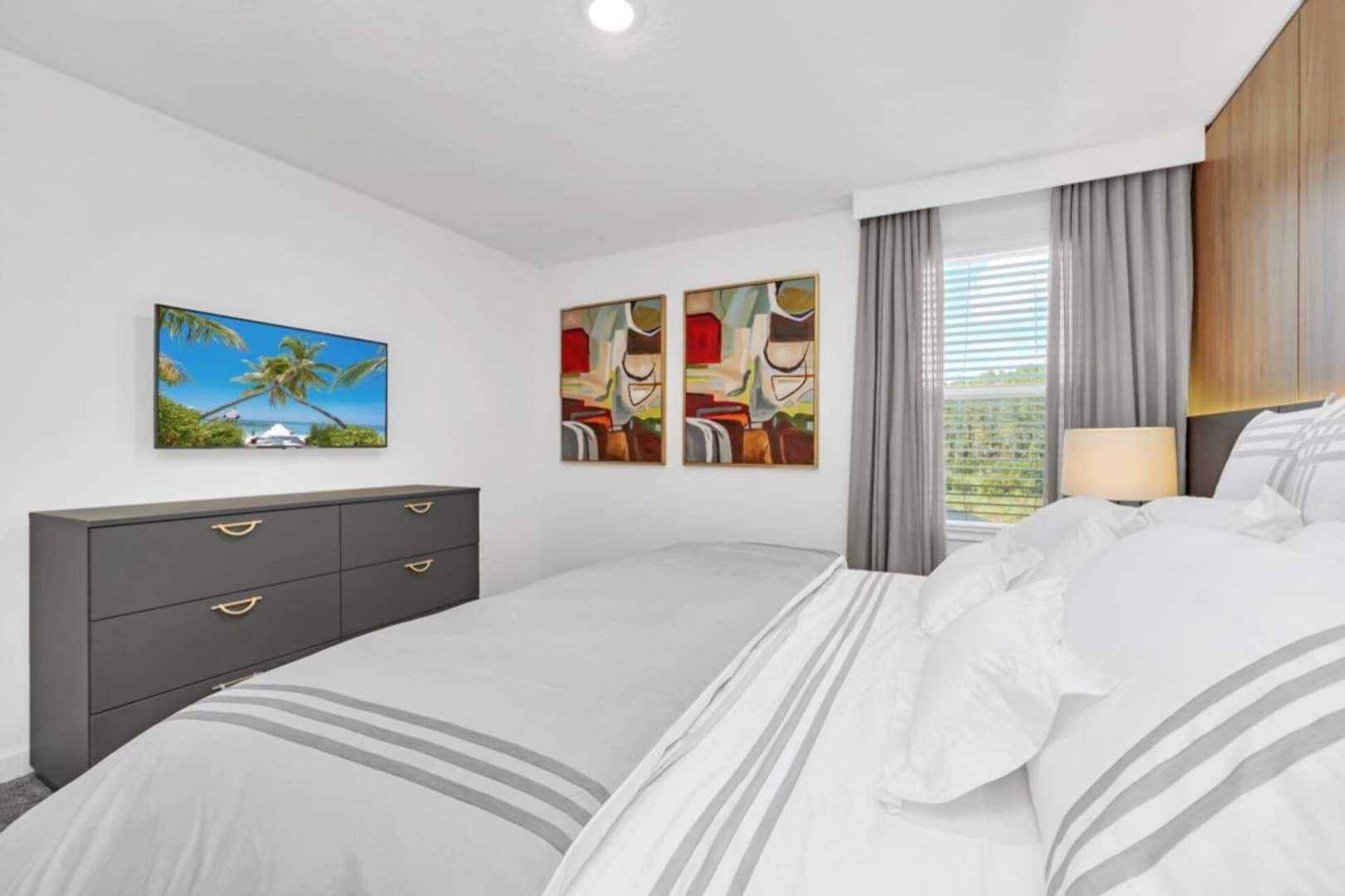 Gallery Image 1810