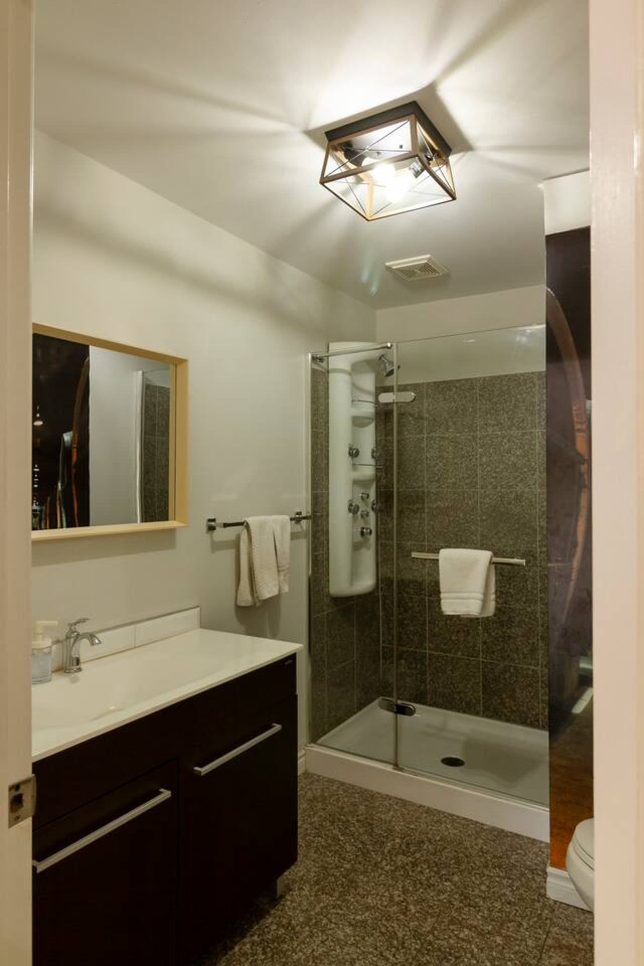 Vineyard Downstairs Washroom
